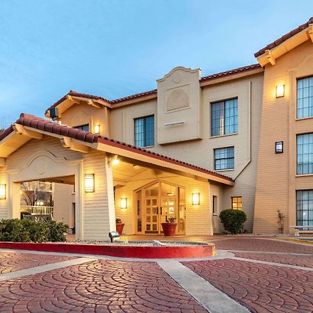 La Quinta Inn By Wyndham El Paso West Exterior photo