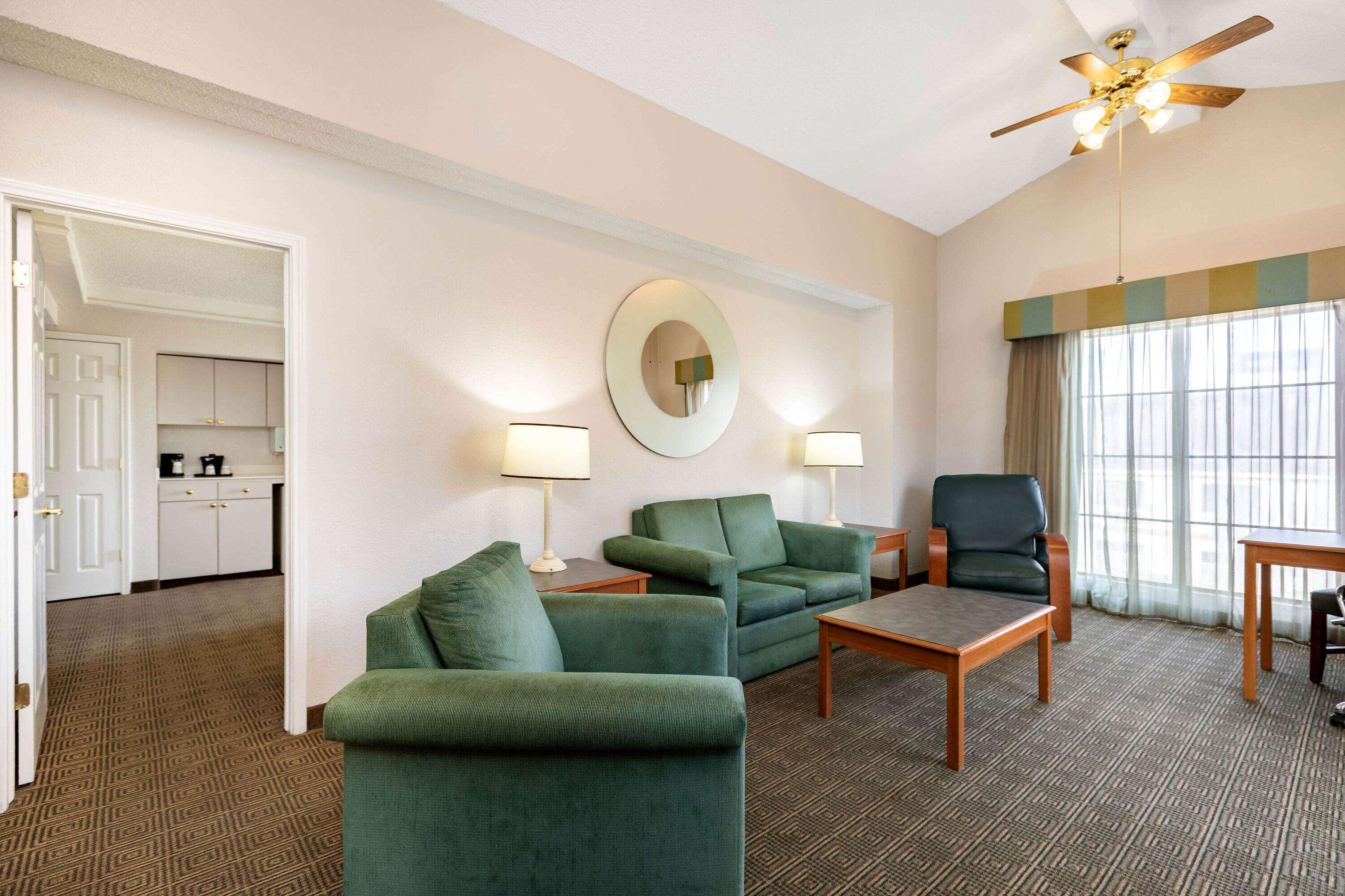 La Quinta Inn By Wyndham El Paso West Exterior photo