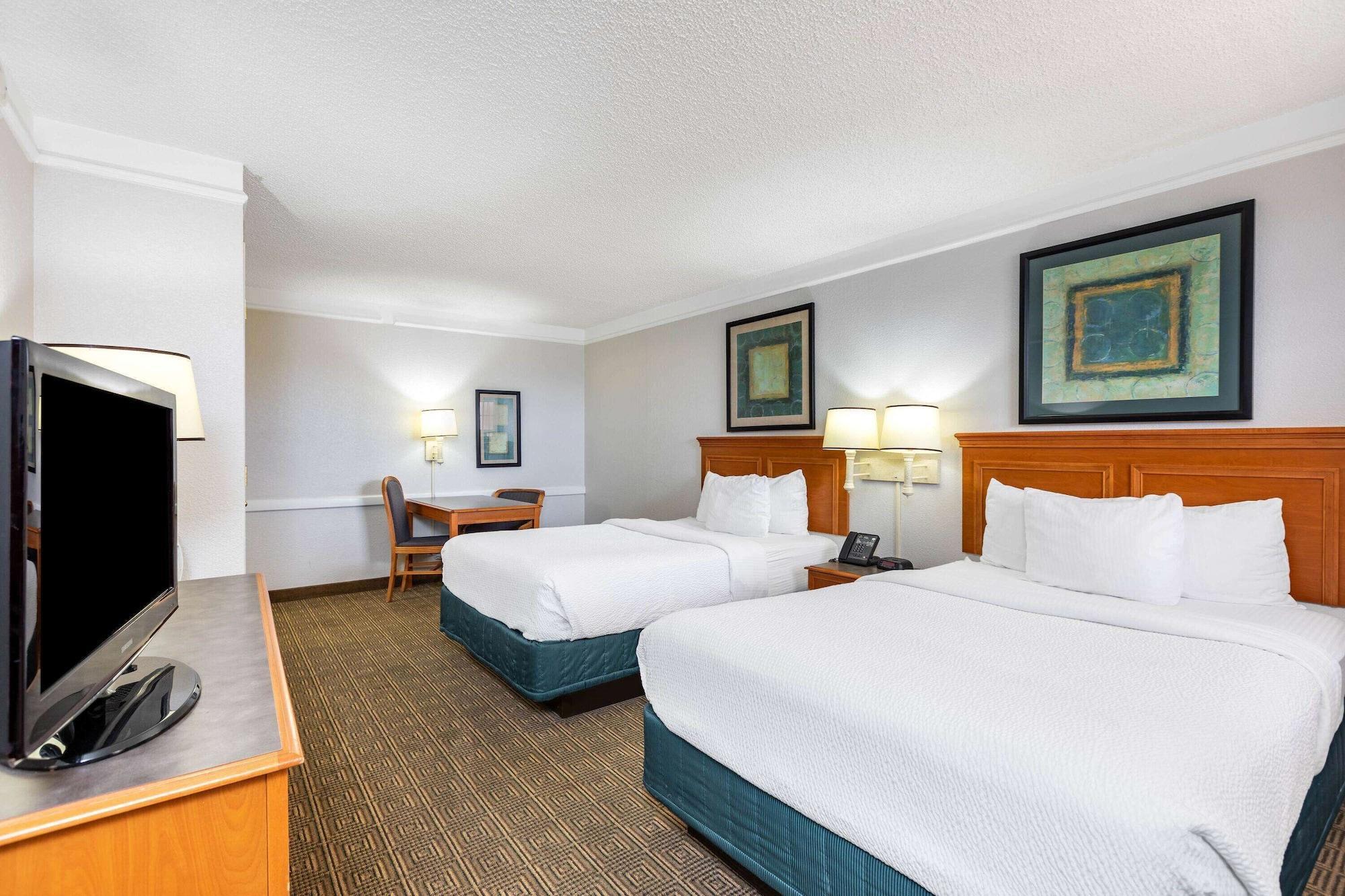 La Quinta Inn By Wyndham El Paso West Exterior photo