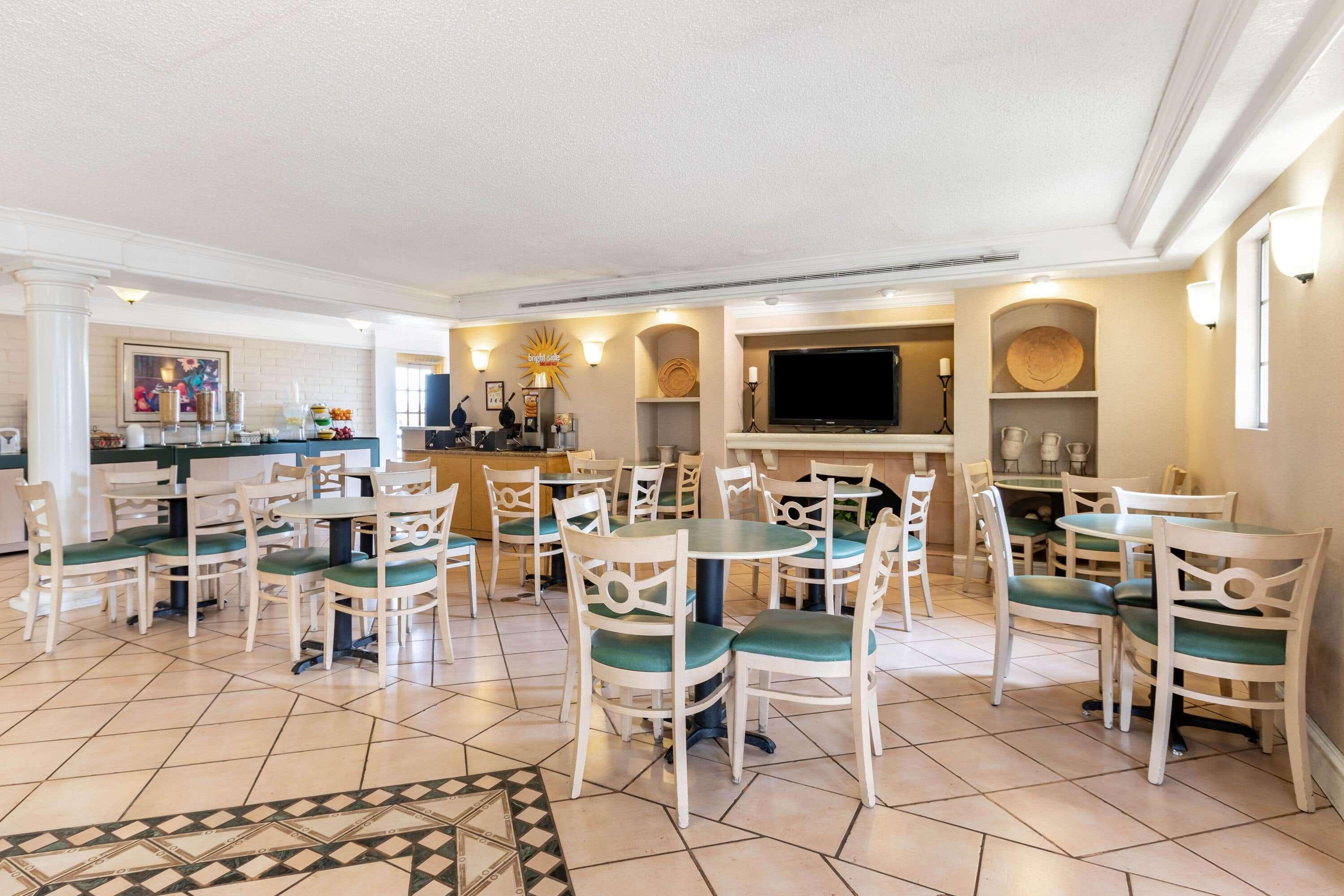 La Quinta Inn By Wyndham El Paso West Exterior photo